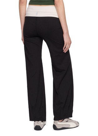 背面 - 点击放大 - FP MOVEMENT - Quick Step Colourblock Pants