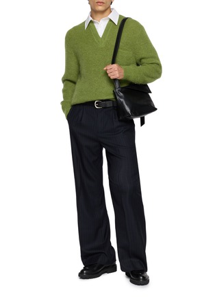 模特儿示范图 - 点击放大 - SOLID HOMME - V-Neck Pocket Knit Sweater