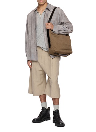模特儿示范图 - 点击放大 - SOLID HOMME - Long Sleeve Textured Striped Shirt