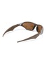 模特儿示范图 - 点击放大 - OAKLEY - x SATISFY Scar Prizm™ Sunglasses