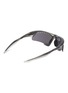 模特儿示范图 - 点击放大 - OAKLEY - x SATISFY Suture Jacket Prizm™ Sunglasses