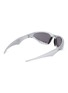 模特儿示范图 - 点击放大 - OAKLEY - x SATISFY Scar Prizm™ Sunglasses