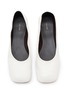模特儿示范图 - 点击放大 - THE ROW - Square Leather Ballet Flats