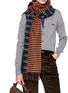 模特儿示范图 - 点击放大 - LOEWE - X Cosima Von Bonin Wool Cashmere Scarf