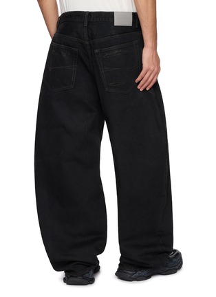 背面 - 点击放大 - BALENCIAGA - Curved Leg Dark Wash Denim Jeans
