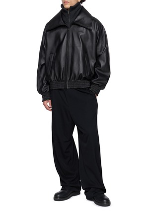 模特儿示范图 - 点击放大 - BALENCIAGA - High Collar Leather Jacket
