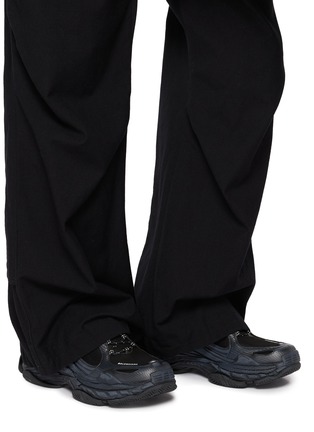 模特儿示范图 - 点击放大 - BALENCIAGA - Triple S.2 Men's Sneakers