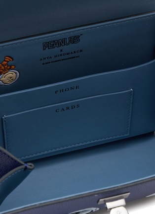 细节 - 点击放大 - ANYA HINDMARCH - X Peanuts Moonwalk Snoopy Mini Mortimer Crossbody Bag