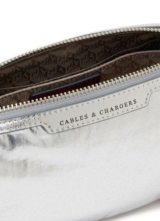 细节 - 点击放大 - ANYA HINDMARCH - X Peanuts Space Snoopy Cables & Chargers Pouch