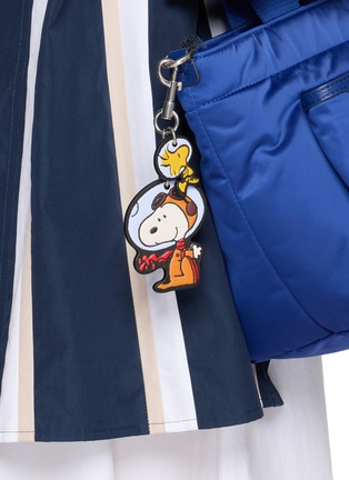正面 -点击放大 - ANYA HINDMARCH - X Peanuts Snoopy & Woodstock Leather Key Charm