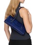 模特儿示范图 - 点击放大 - ALAÏA - Medium Teckel Pony Hair Flap Bag
