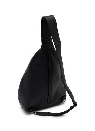细节 - 点击放大 - DISCORD YOHJI YAMAMOTO - Medium Tuck Leather Sling Bag