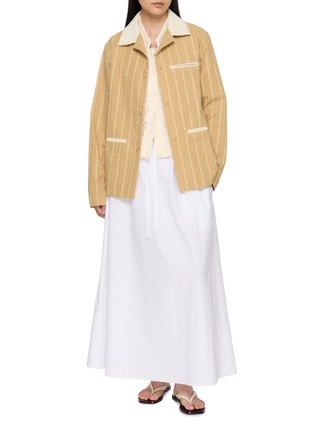 模特儿示范图 - 点击放大 - YOUNG N SANG - Open Knit Button-Up Vest