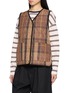 细节 - 点击放大 - BARBOUR - ICONS 双面穿格纹马甲