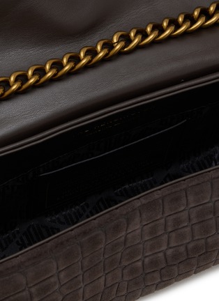 细节 - 点击放大 - KURT GEIGER - Kensington East West Crocodile Suede Bag