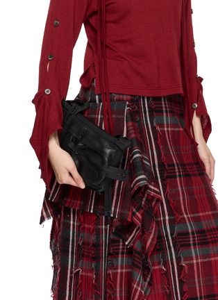 模特儿示范图 - 点击放大 - Y'S - Mini Zip Leather Shoulder Bag