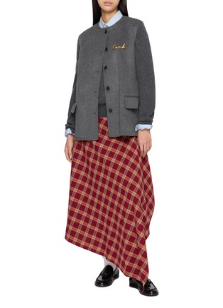 模特儿示范图 - 点击放大 - EENK - Side Button Convertible Chequered Skirt