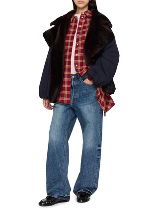 模特儿示范图 - 点击放大 - EENK - Reversible Volume Collar Jacket