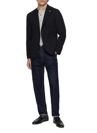 模特儿示范图 - 点击放大 - EQUIL - Travel Patch Pocket Stretch Blazer