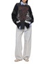 模特儿示范图 - 点击放大 - DISCOVERED - Spliced Long Sleeve Band T-Shirt