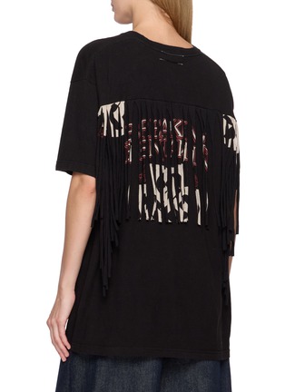 背面 - 点击放大 - DISCOVERED - Fringe Back Graphic Band T-Shirt