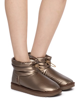 模特儿示范图 - 点击放大 - D.FRANKLIN - Fur Lined Toggle Flat Boots