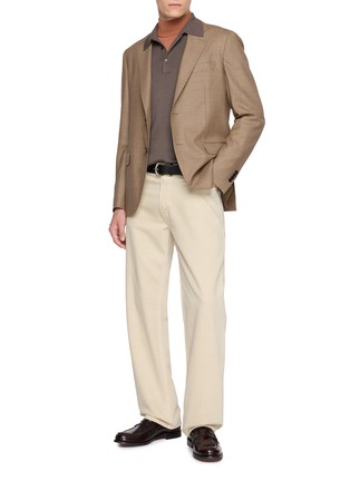 模特儿示范图 - 点击放大 - J∞QUALITY  - Long Sleeve Cashmere Silk Knit Polo Shirt