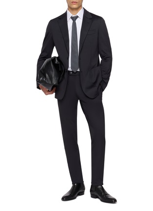 模特儿示范图 - 点击放大 - J∞QUALITY  - K-3B EXECUTIVE 24HR-WEARABLE Dress Pants