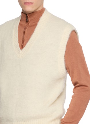  - J∞QUALITY  - V-Neck Wool Knit Vest