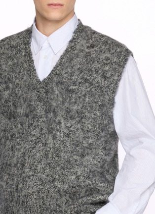  - J∞QUALITY  - V-Neck Wool Knit Vest