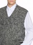  - J∞QUALITY  - V-Neck Wool Knit Vest