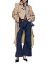 模特儿示范图 - 点击放大 - E.L.V. DENIM - Oversized Hackney Trench Coat
