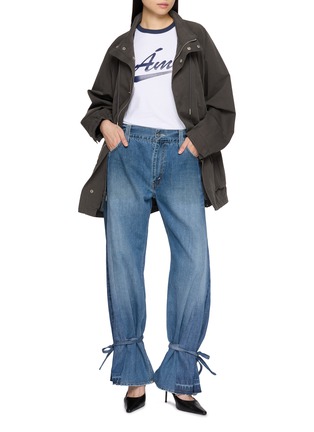 模特儿示范图 - 点击放大 - E.L.V. DENIM - Ridley Denim Jeans