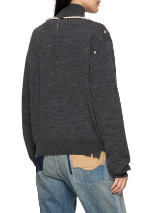 背面 - 点击放大 - MIHARA YASUHIRO - Faux Pearl Neckline Distressed Knit Sweater