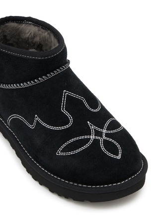 细节 - 点击放大 - UGG - Classic Ultra Mini Suede Shearling Western Boots