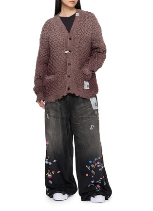模特儿示范图 - 点击放大 - MIHARA YASUHIRO - Sun Faded Distressed Knit Cardigan
