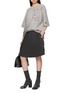 模特儿示范图 - 点击放大 - MIHARA YASUHIRO - Kids Sticker Distressed Cotton T-Shirt