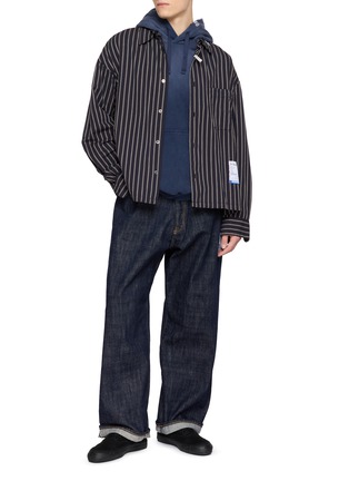 模特儿示范图 - 点击放大 - MIHARA YASUHIRO - Distressed Faded Terry Hoodie