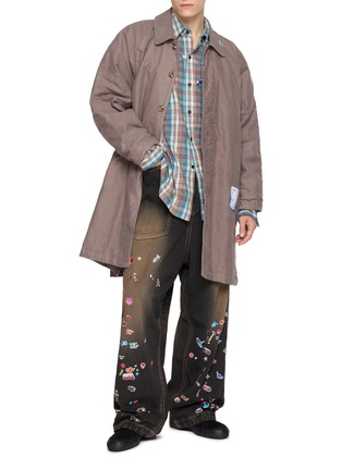 模特儿示范图 - 点击放大 - MIHARA YASUHIRO - Oversize Logo Label Coat
