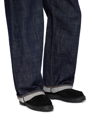 模特儿示范图 - 点击放大 - MIHARA YASUHIRO - Andy Suede Penny Loafers