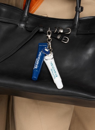 Front View - 点击放大 - BAZ & FRIENDS - Boss Mini Lip Balm — Blueberry