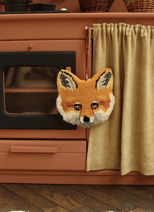  - DOING GOODS - Freddy Fox Gift Hanger