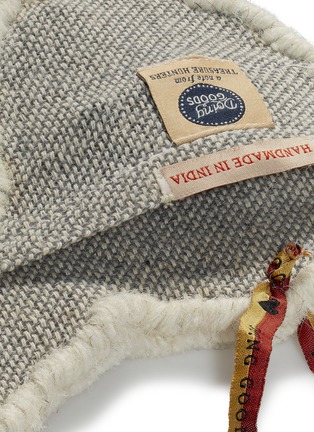 细节 –点击放大 - DOING GOODS - Woolly Lamb Wool Gift Hanger