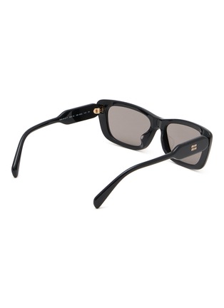 模特儿示范图 - 点击放大 - MIU MIU - Main Collection Square Sunglasses