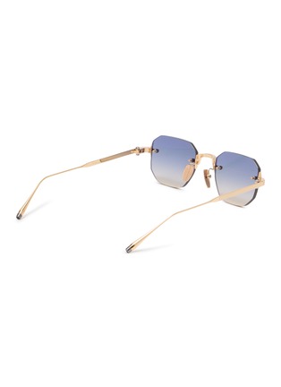 模特儿示范图 - 点击放大 - AKONI EYEWEAR - Metal Juno - One Square Sunglasses