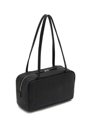 模特儿示范图 - 点击放大 - THE ROW - Small Astra Deerskin Shoulder Bag