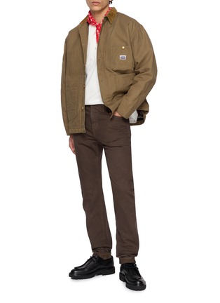 模特儿示范图 - 点击放大 - EDWIN - Garment Dyed Slim Medium Wash Jeans