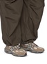 模特儿示范图 - 点击放大 - NEW BALANCE - 983 Low Top Men's Sneakers