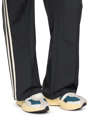模特儿示范图 - 点击放大 - ADIDAS - x Song for the Mute SL 72 Pro Men's Sneakers