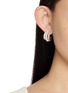 正面 -点击放大 - NANA JACQUELINE - Pearl Crystal Layer Arc Earrings